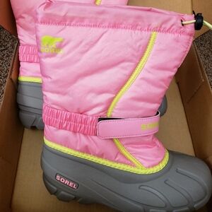 NWT Sorel YOUTH FLURRY Winter Boots Youth 5
